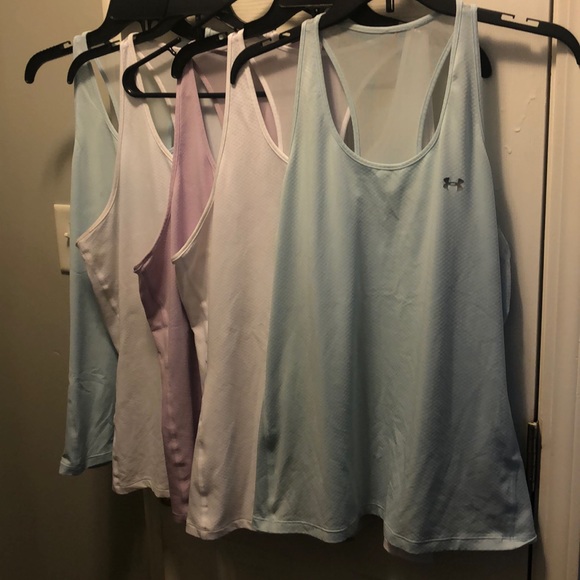 Under Armour Tops - 5 Under Armor tanks